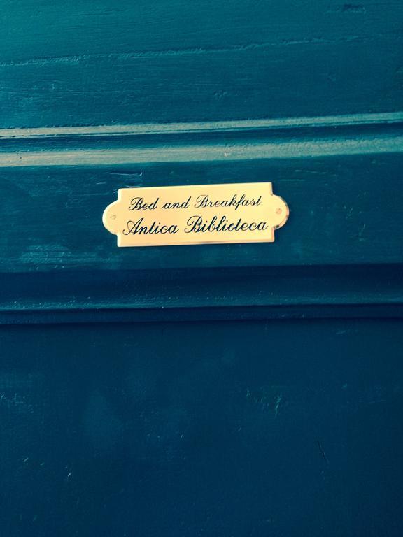 B&B Antica Biblioteca แฟร์โม ภายนอก รูปภาพ