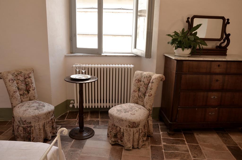 B&B Antica Biblioteca แฟร์โม ห้อง รูปภาพ