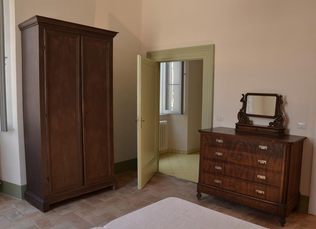 B&B Antica Biblioteca แฟร์โม ห้อง รูปภาพ