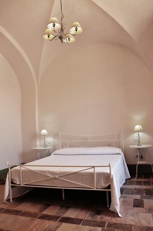 B&B Antica Biblioteca แฟร์โม ห้อง รูปภาพ