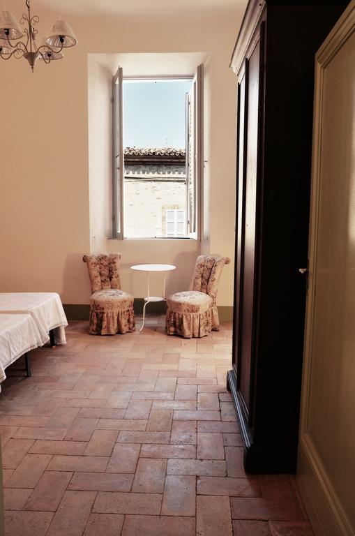 B&B Antica Biblioteca แฟร์โม ห้อง รูปภาพ